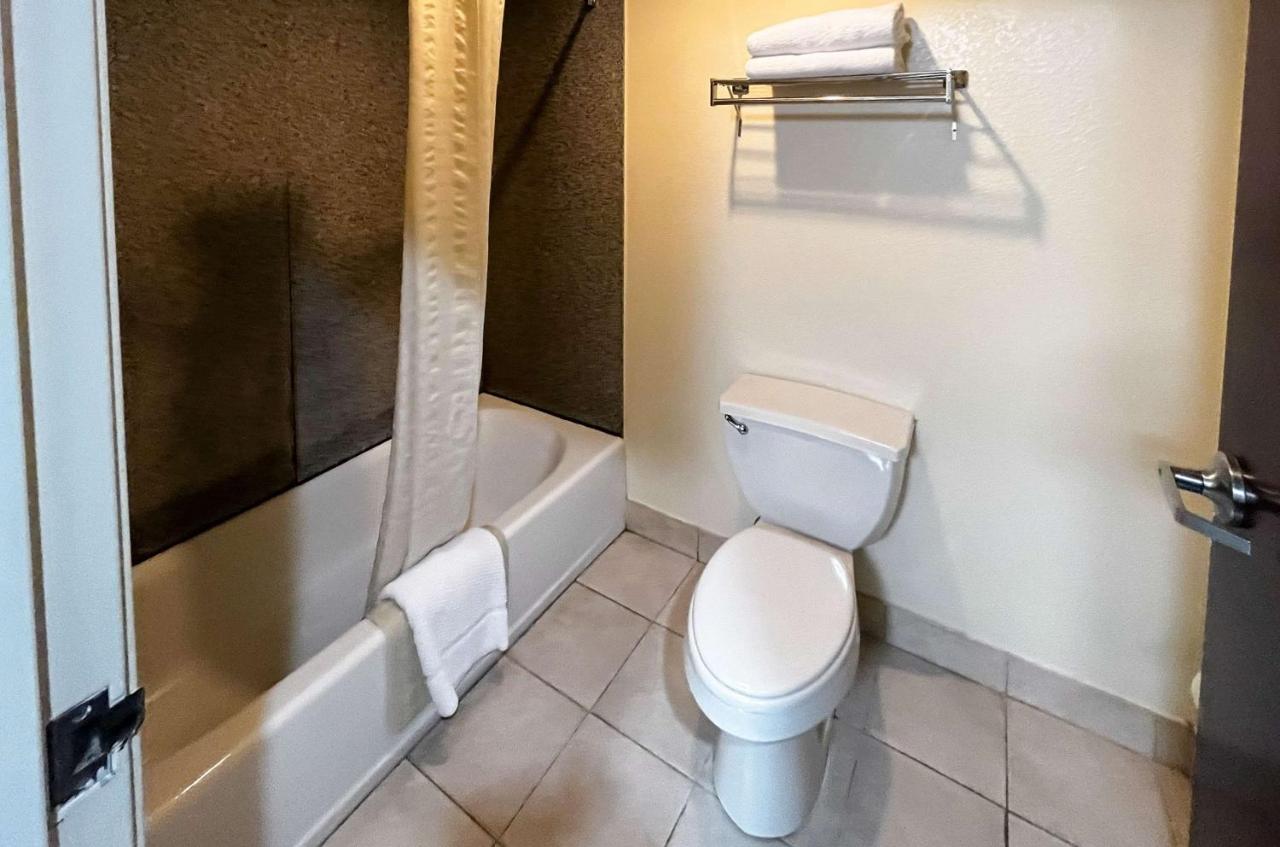 Executive Inn & Suites Breaux Bridge, La Εξωτερικό φωτογραφία