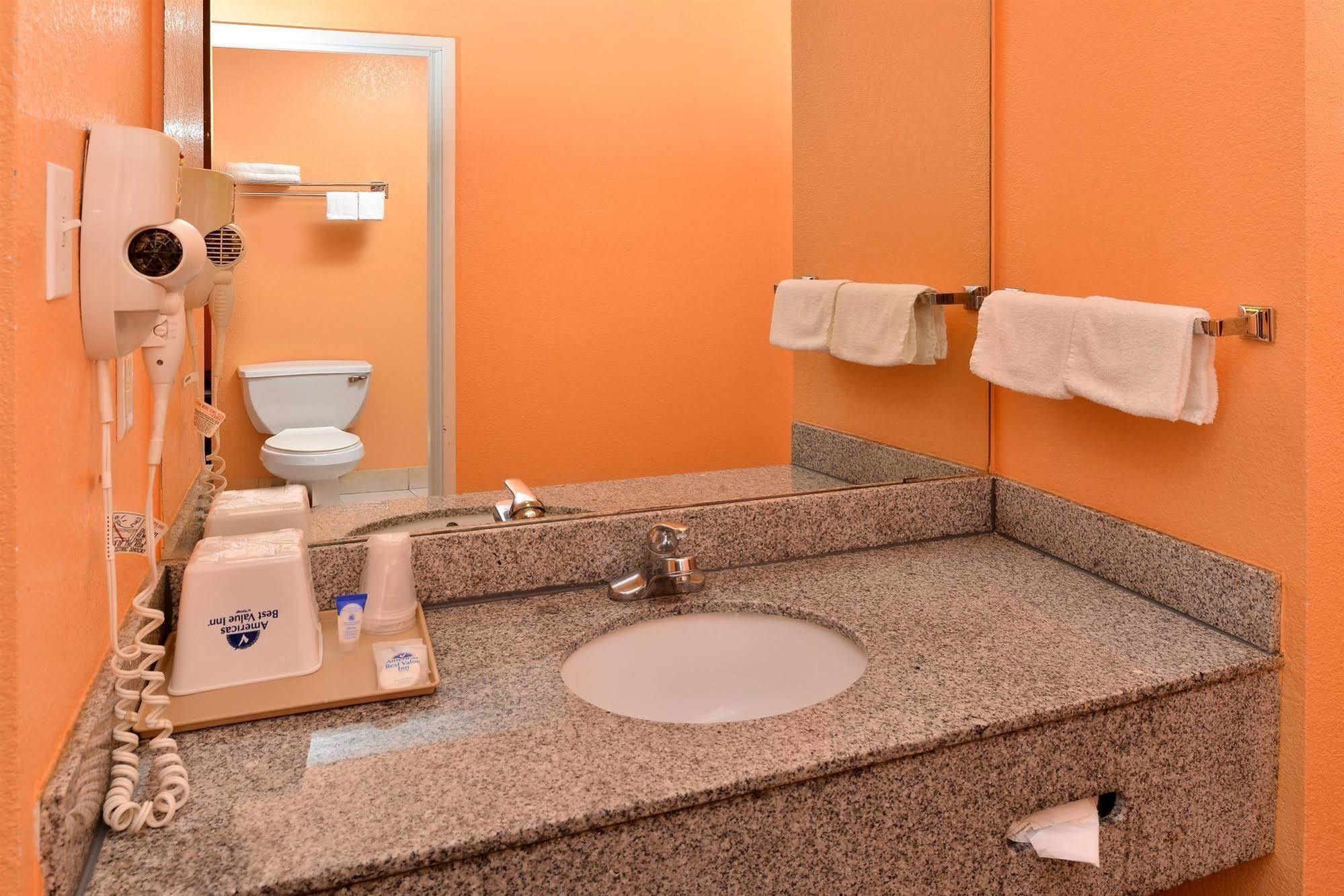 Executive Inn & Suites Breaux Bridge, La Εξωτερικό φωτογραφία